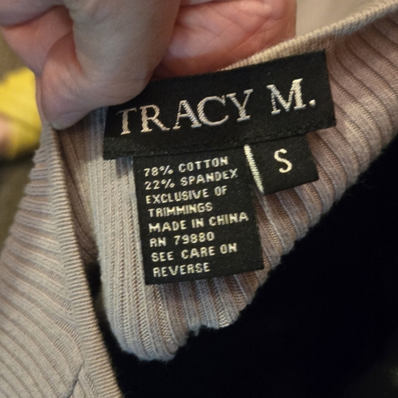 Tracy M gray beautiful studded long sleeve pullover szS - Picture 7 of 7